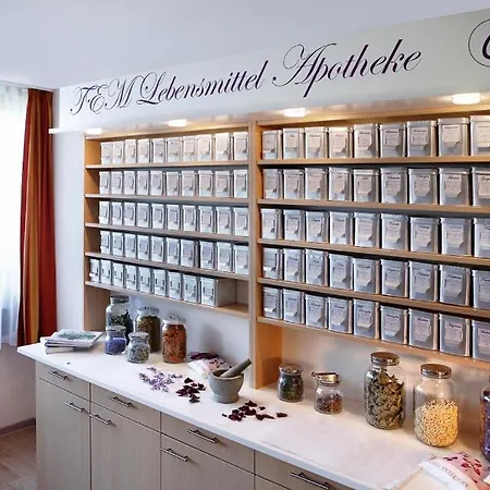 Curhaus Bad Kreuzen Отель Kreuzen (Upper Austria)