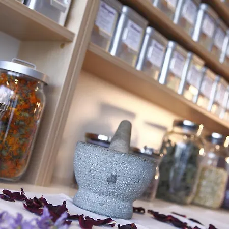 Curhaus Bad Kreuzen 3*